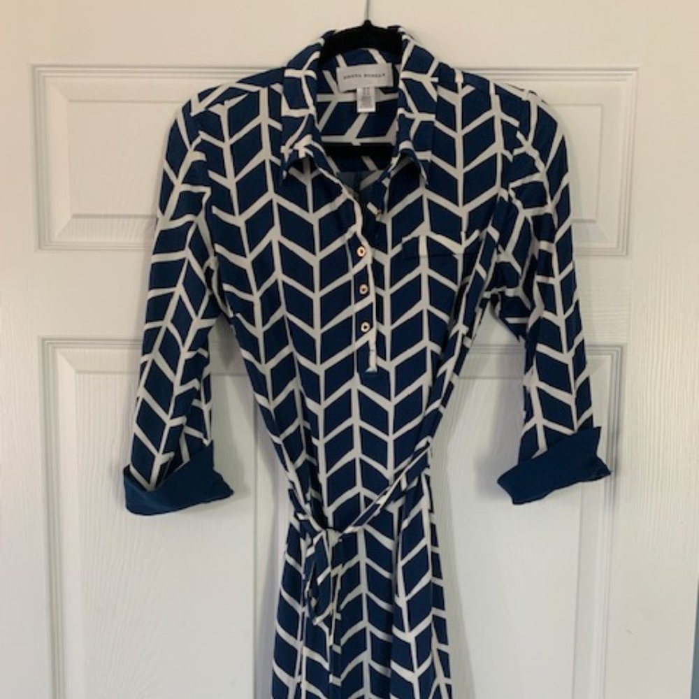 Navy and cream dress- size 10
